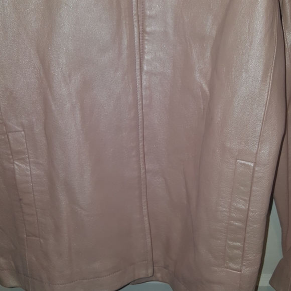 Sold - Picture 4 of 7